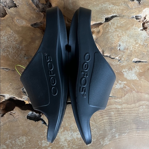 NWT Unisex Men Women OOAHH SPORT FLEX RecoverySANDAL SLIDE Matte Black M8 W10 - Picture 3 of 14